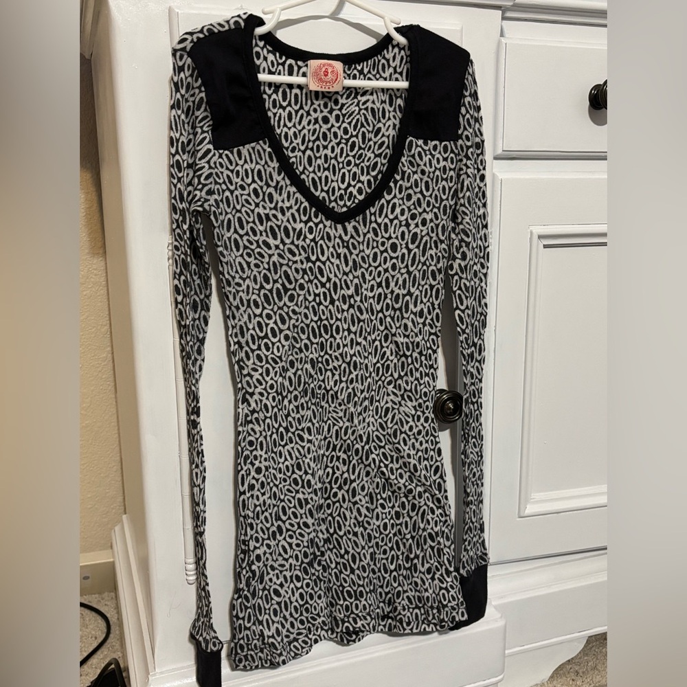 Curious Gypsy Black and White Patterned Long Sleeve Top